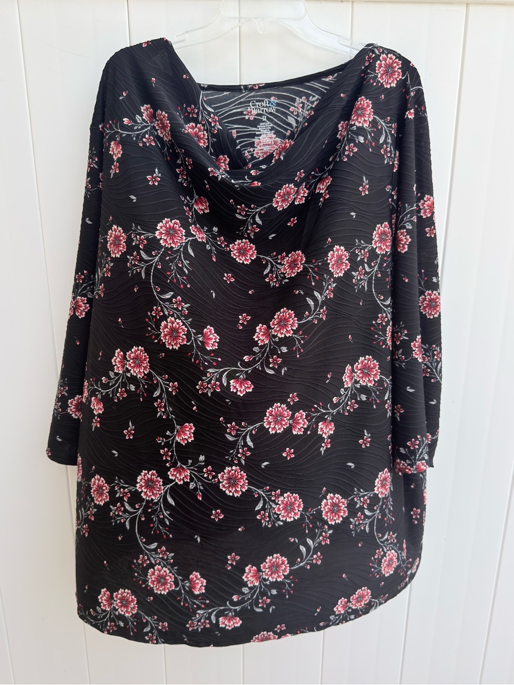NWT croft & barrow Black Floral Cowl Neck Tunic with Red/Pink Blooms 3X